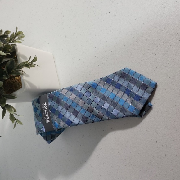 Kenneth Cole Reaction Blue Checkered Tie - Picture 5 of 6